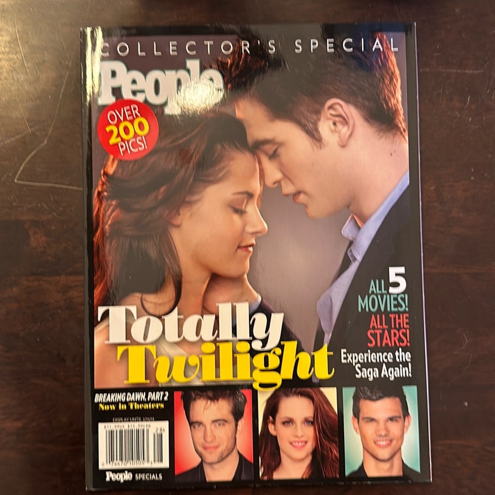 Totally Twilight collector’s special People magazine Feb 2013